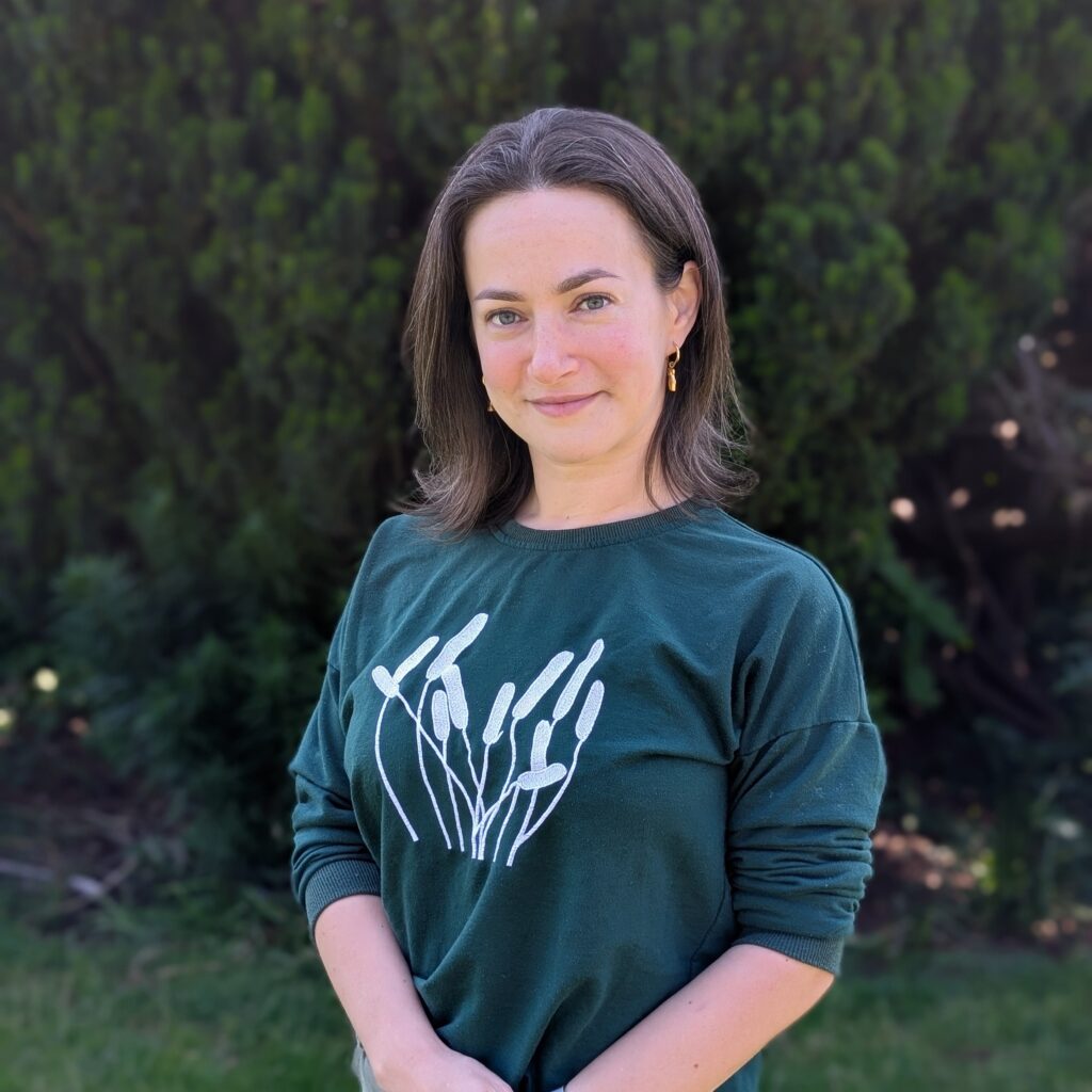 Lea - Dental Assistant